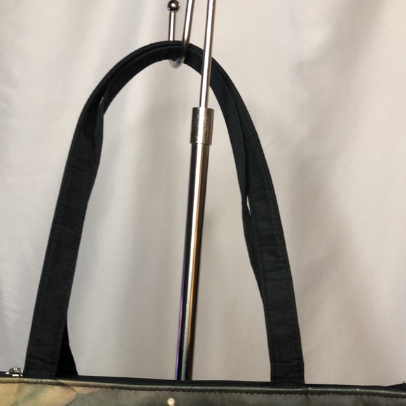 DISNEY Snow Whites Evil Queen black tote handbag. - Picture 3 of 10